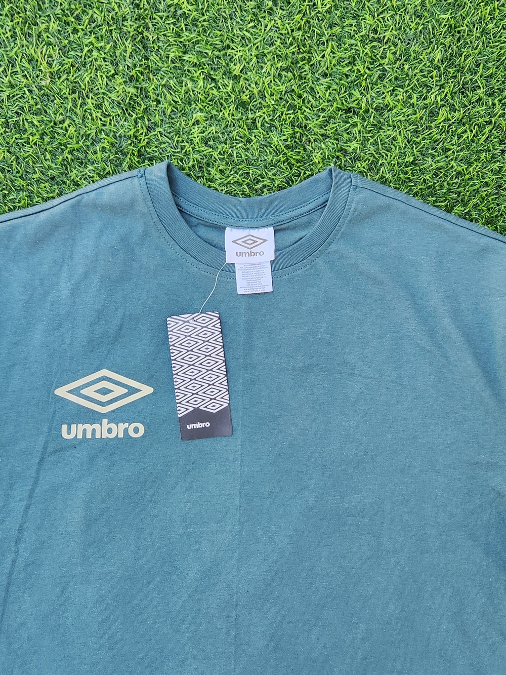 Umbro Training academy men's teal shirt size M